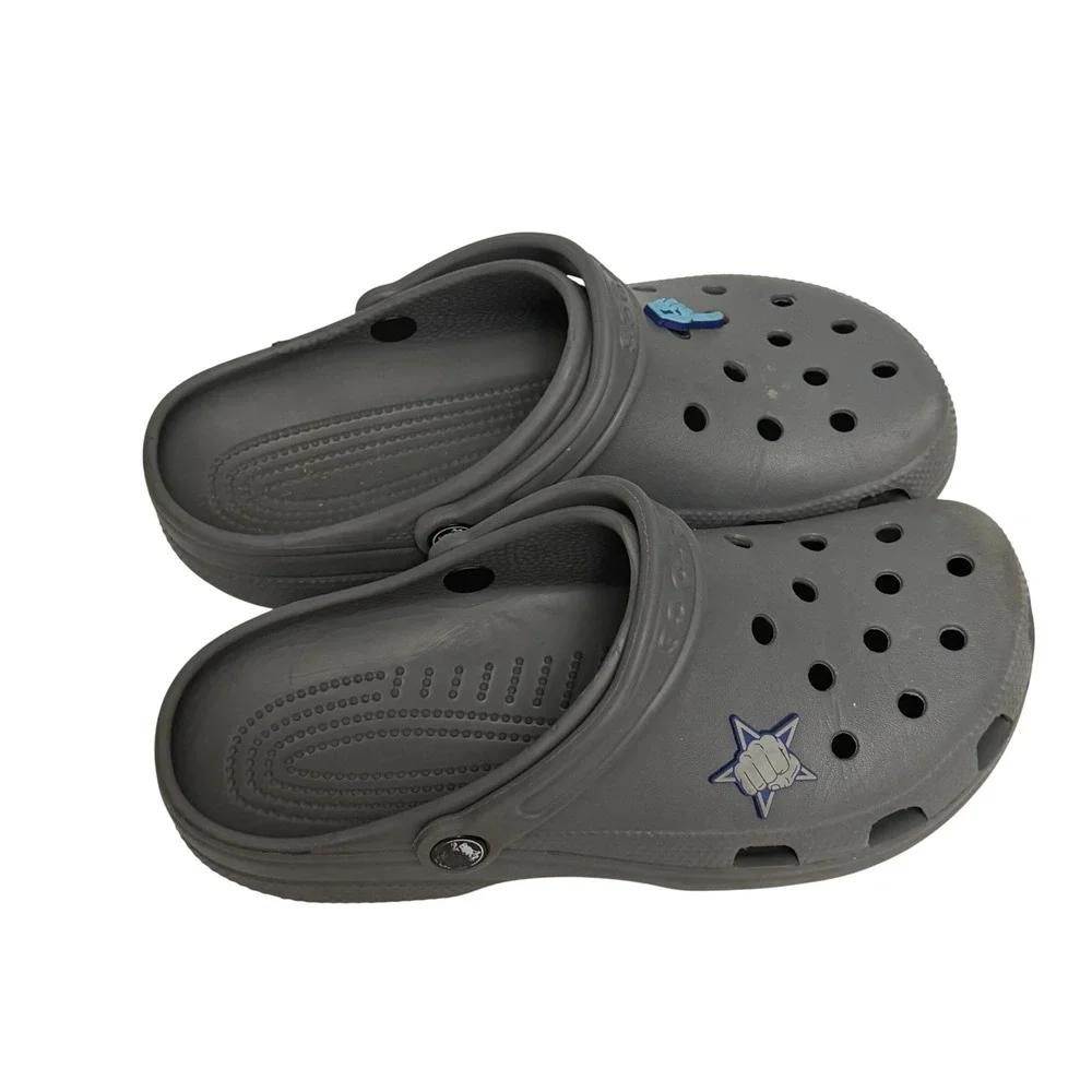 Crocs Classic Clog Slate Grey Mens 7 Womens 9 Slip On Shoes with Dallas Charms